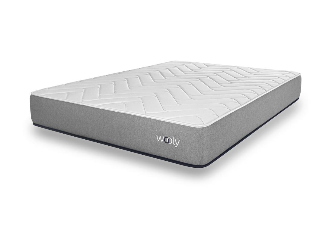 Vente Unique Matelas Wooly One SP 140x200 Cm - Hybride - Ressorts Ensachés - Mémoire De Forme - Mousse HR 35 Kg - Latex - Confort Mi - Ferme - Réversible - 24 Cm
