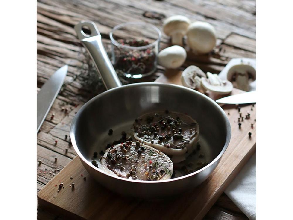 Vente Unique Menastyl - Poele Professionnel 20cm En Acier Inoxydable