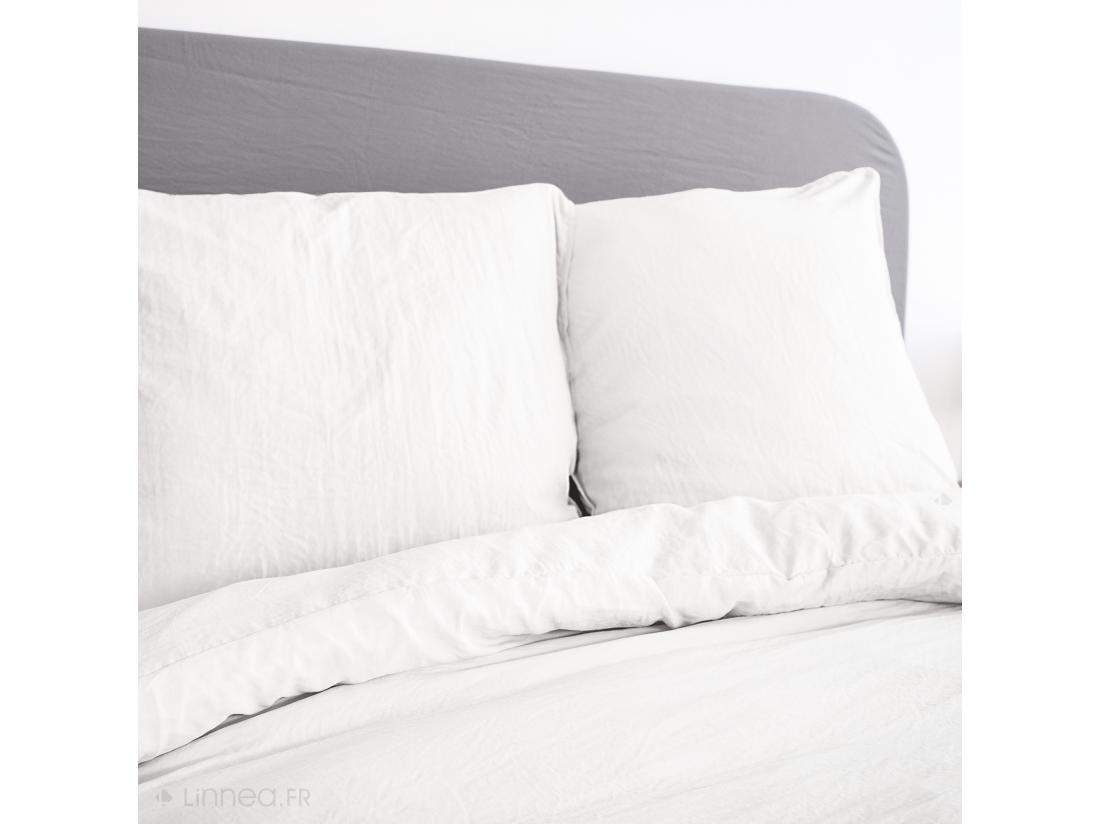 Vente Unique Parure 260x240 Cm MILA Polyester Micro Lavée Blanc 3 Pièces