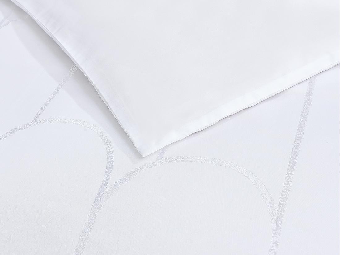Vente Unique Parure De Lit Brodée En Satin 100% Coton 120 Fils/cm² - Housse De Couette 220 X 240 Cm + 2 Taies D'oreiller 65 X 65 Cm - Blanc - RIVANA De PALACIO
