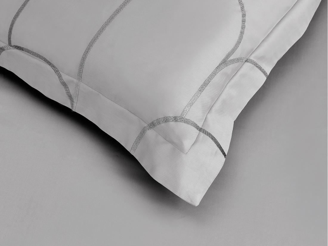 Vente Unique Parure De Lit Brodée En Satin 100% Coton 120 Fils/cm² - Housse De Couette 240 X 260 Cm + 2 Taies D'oreiller 65 X 65 Cm - Gris - RIVANA De PALACIO