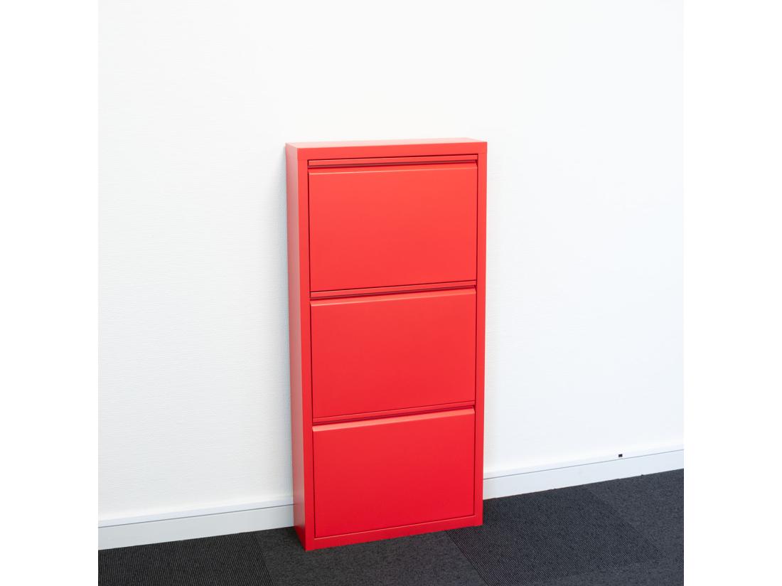 vente unique Pisa Armoire à chaussures à 9 rabats/portes en métal rouge. Livré entièrement monté