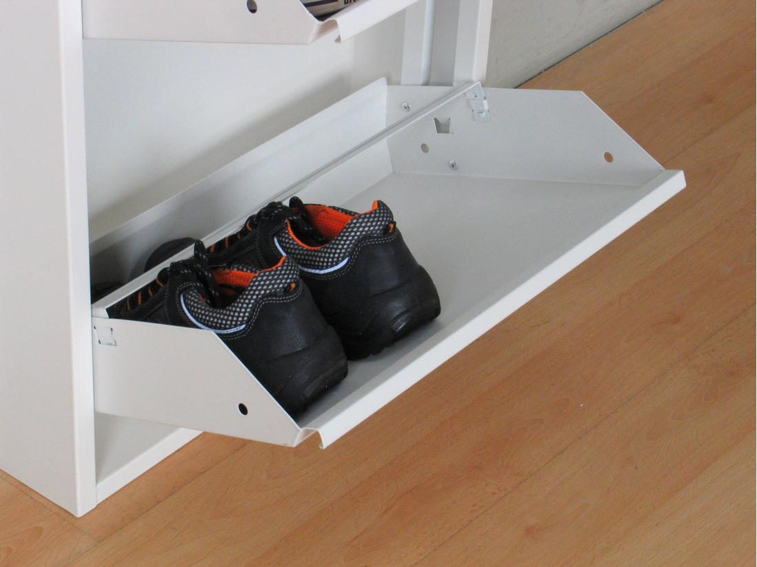 Vente Unique Pisa Armoire à Chaussures Avec 6 Casiers/portes En Métal Blanc. Livrée Entièrement Montée