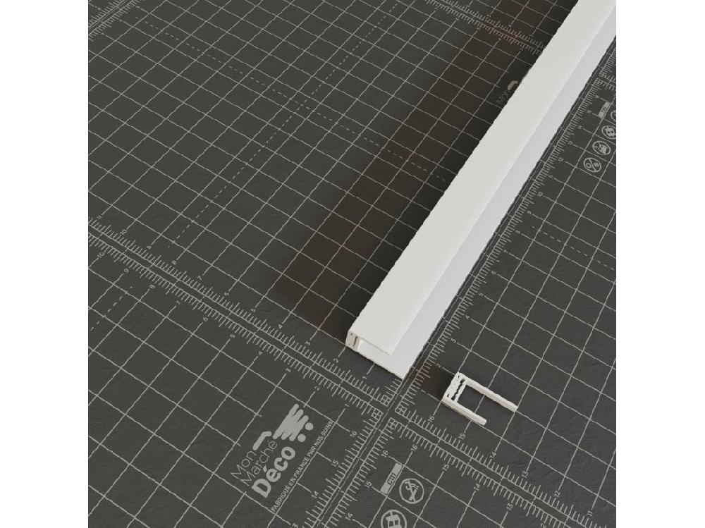 Vente Unique Profil D'Arrêt PVC Clipsable 8 Mm - Longueur 2.60 M - Blanc
