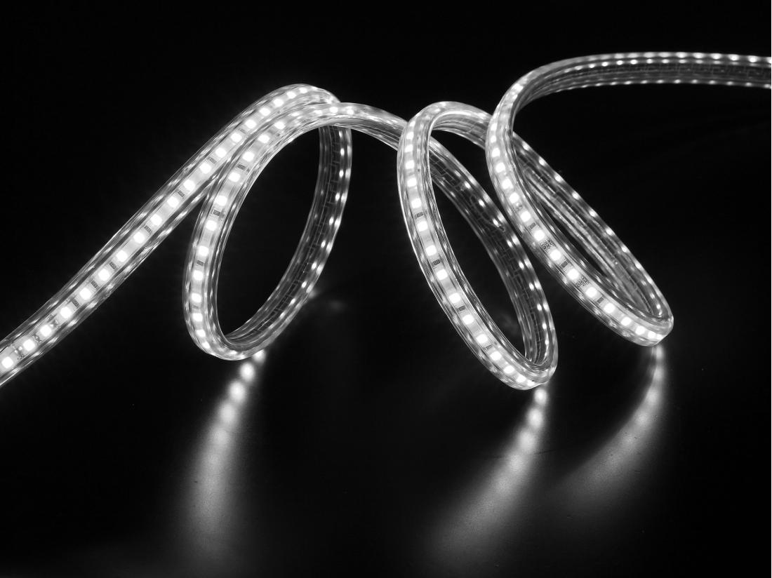 vente unique Ruban LED lumineux - 5 mètres - 60 LED/ mètre - SOLIS