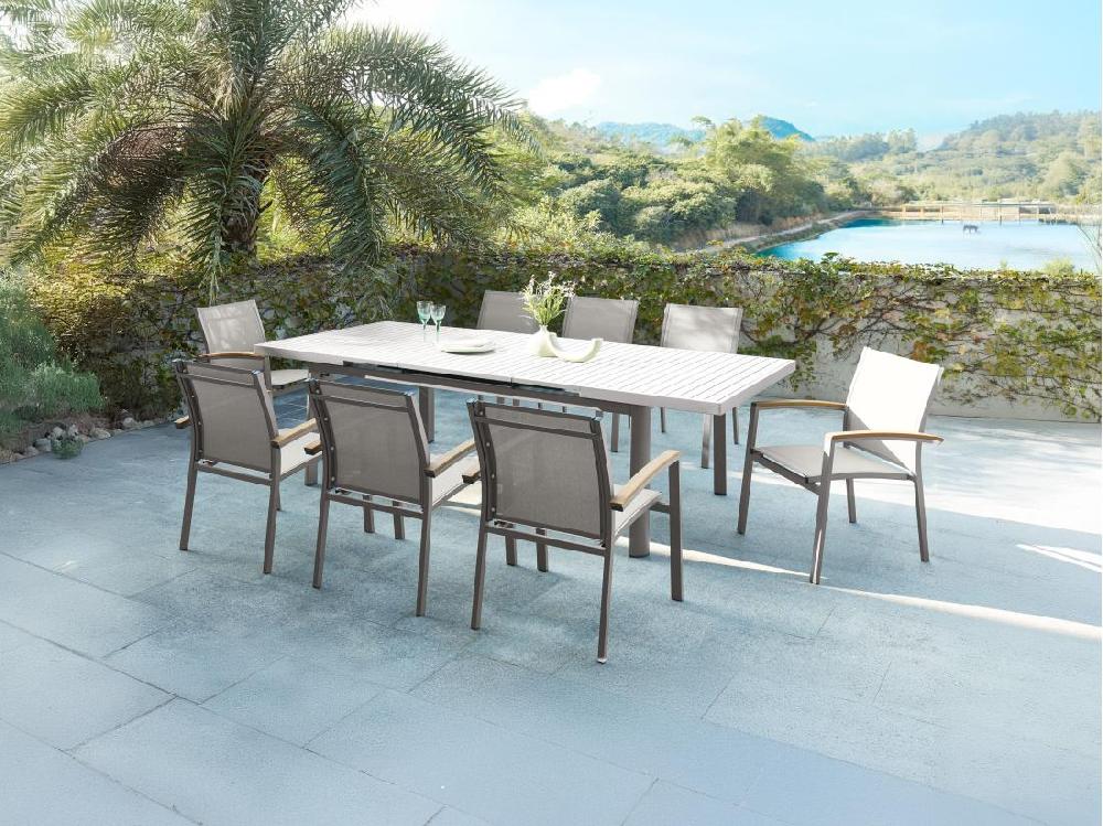 Vente Unique Salle à Manger De Jardin En Aluminium : Une Table Extensible L.180/240cm Et 8 Fauteuils Empilables Avec Accoudoirs Acacia - Taupe - NAURU De MYLIA