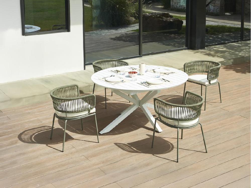 vente unique Salle à manger de jardin en aluminium : une table extensible L.150/200 cm et 4 fauteuils en métal et corde - Kaki et blanc - PISTO de MYLIA