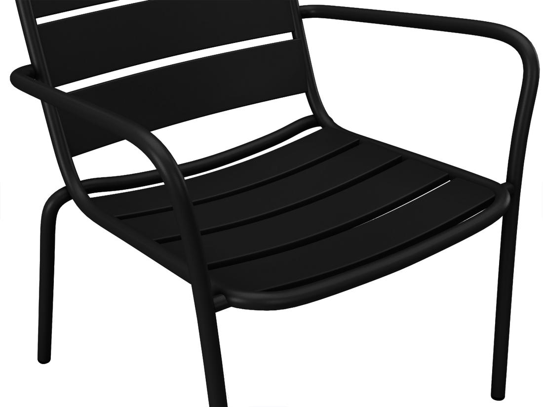 Vente Unique Salon De Jardin En Métal - 2 Fauteuils Bas Empilables Et Une Table D'appoint Ronde - Noir - MIRMANDE De MYLIA