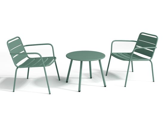 Vente Unique Salon De Jardin En Métal - 2 Fauteuils Bas Empilables Et Une Table D'appoint Ronde - Vert Amande - MIRMANDE De MYLIA