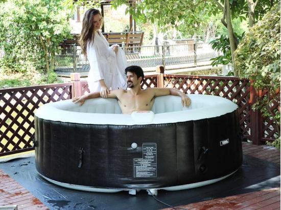 Vente Unique Spa Gonflable Rond Bulles 6 Places - AquaZendo