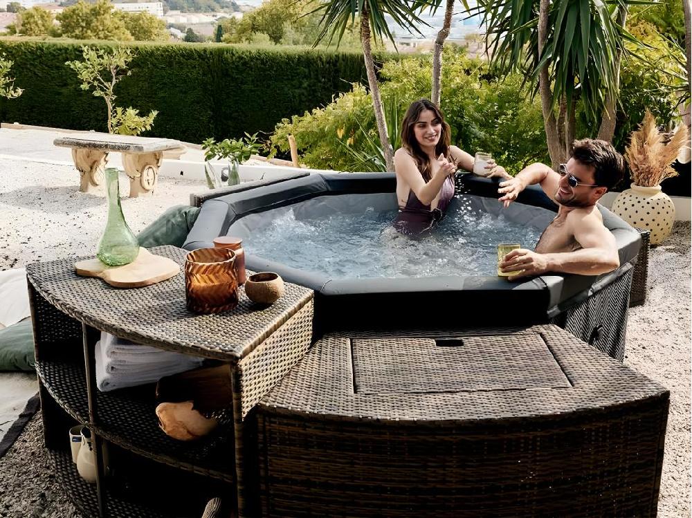 Vente Unique Spa Portable Semi-rigide Octopus Octogonal Bulles 4-6 Places Avec Mobilier - Netspa