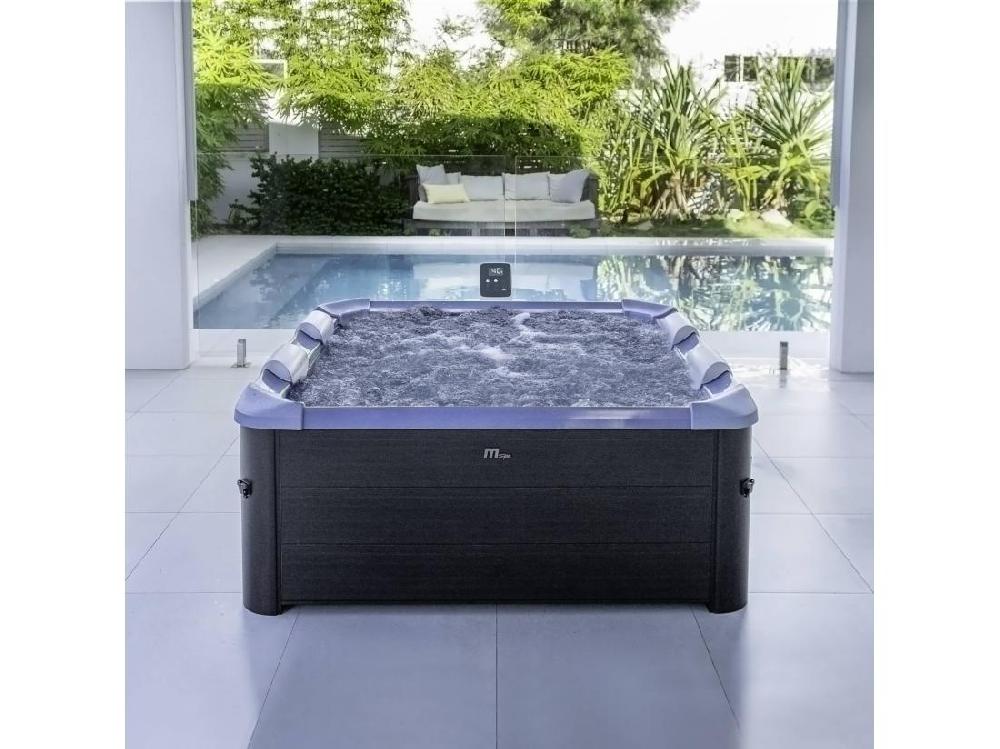 Vente Unique Spa Rigide 6 Places Hydromassages. 4 Coussins + Bâche Incluse. OSLO SAPPHIRE. L 160 X P 160 X H 65 Cm. Gris Et Bleu Sapphire