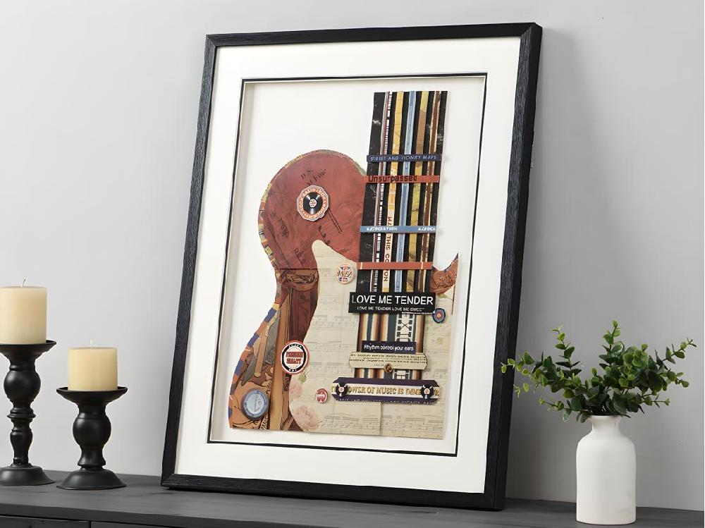 Vente Unique Tableau Collage Guitare Effet 3D HERO Avec Cadre Noir - 50 X 70 Cm - Multicolore