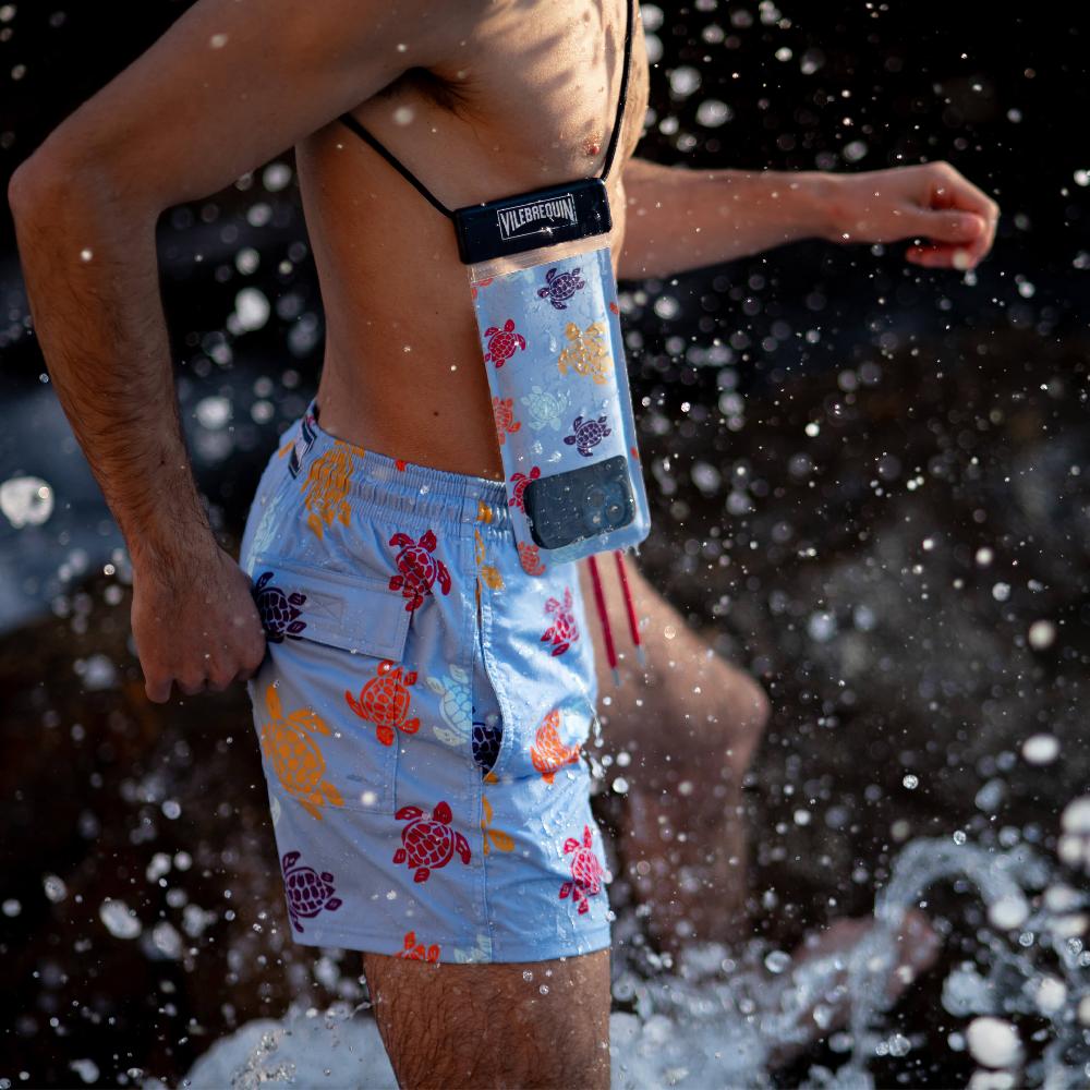 Vilebrequin Etui étanche Pour Téléphone Portable Ronde Des Tortues Multicolore