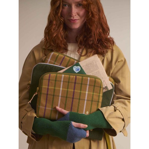 Vivaraise Housse IPad Scotty Marron 19 X 26 X 3 Accessoires