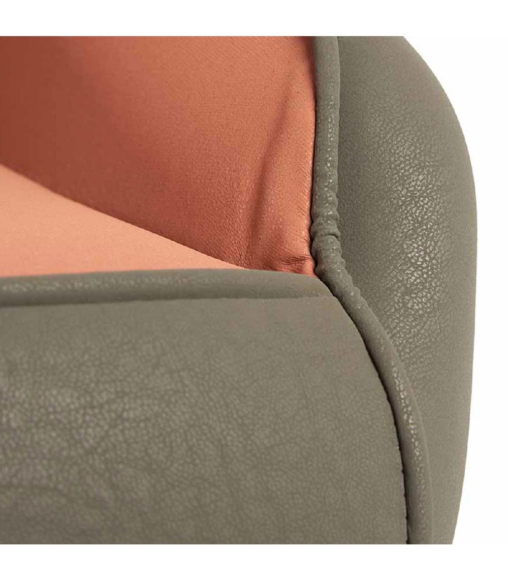 Wadiga Fauteuil Similicuir Rose Et Gris Et Pieds En Métal Noir Et Doré