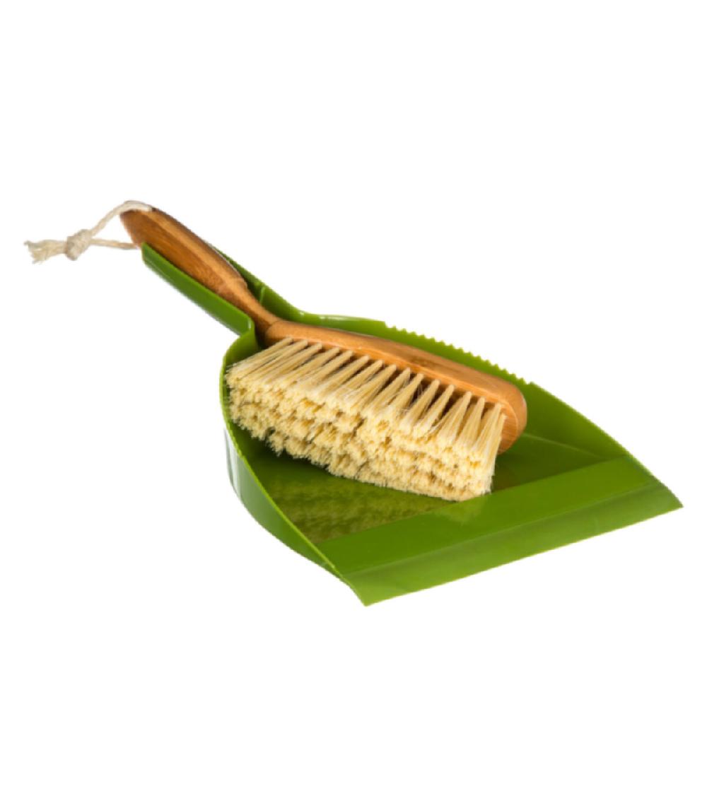 wadiga Pelle verte et balayette bambou design