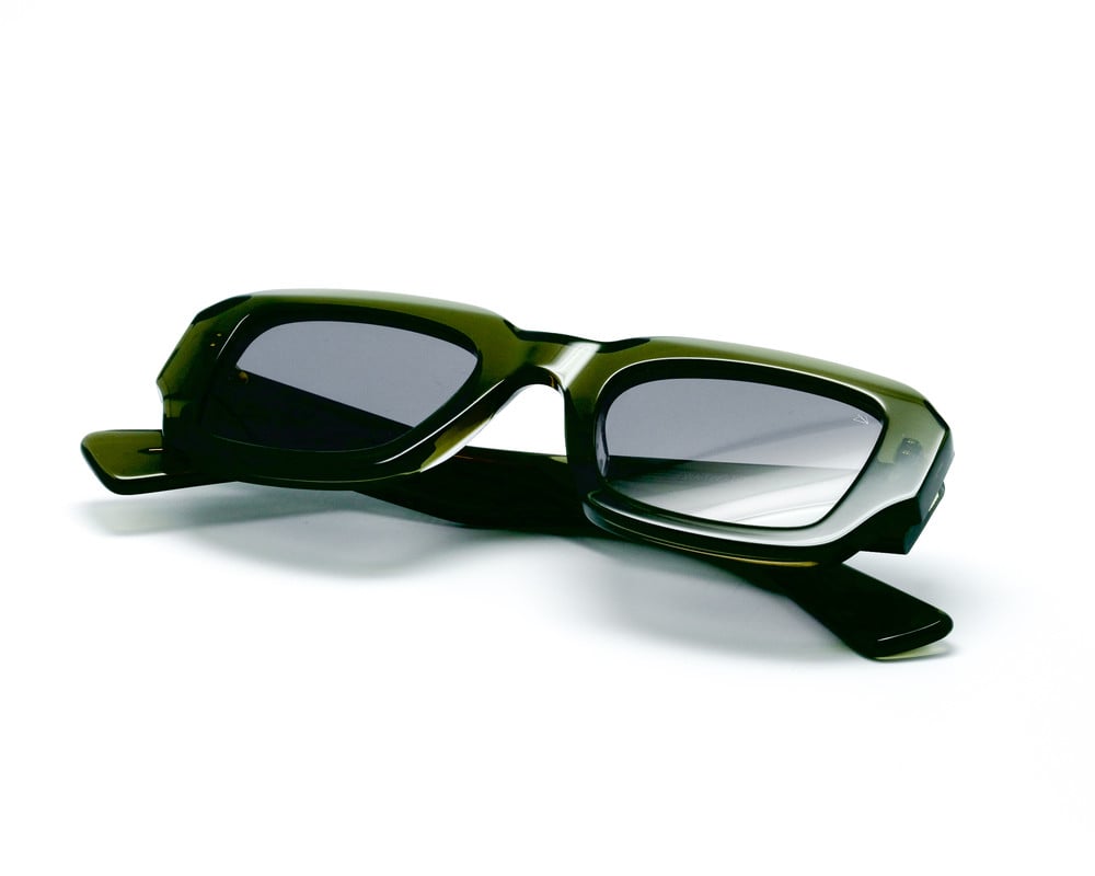 Waiting For The Sun Dave E52 Dave / Olive E52 / Verres Black Pola Cat3