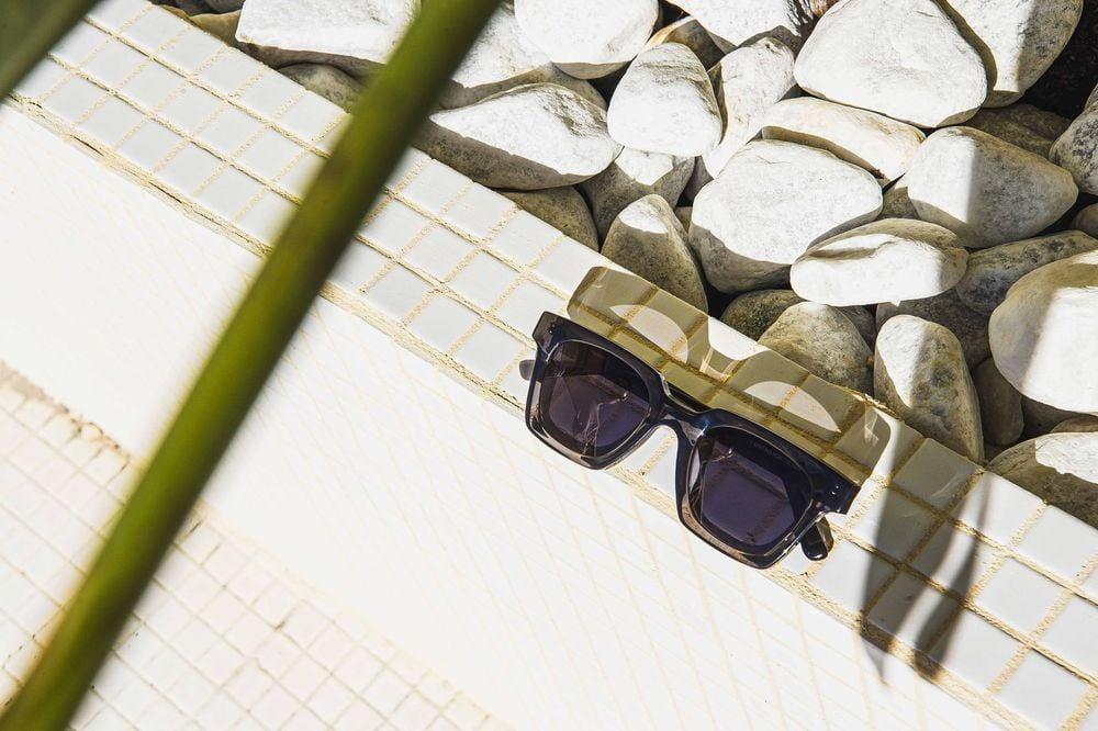 waiting for the sun Myn E13 Myn / Cristal Fumé / Black Pola Lens