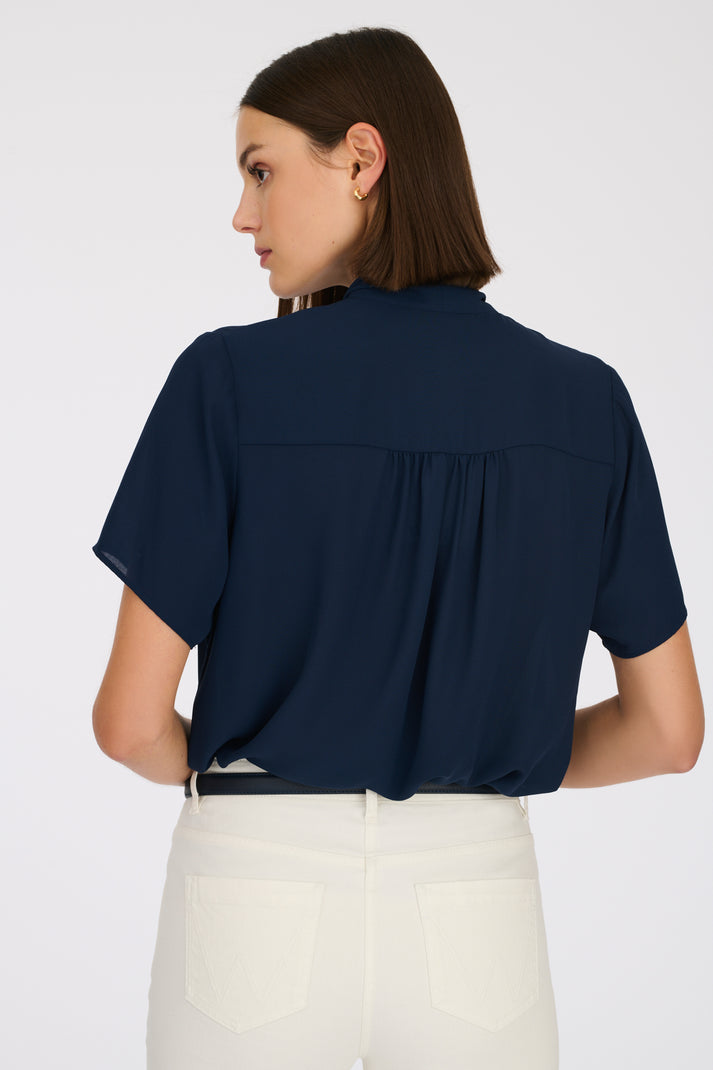 Weill Blouse Lavallière à Manches Courtes