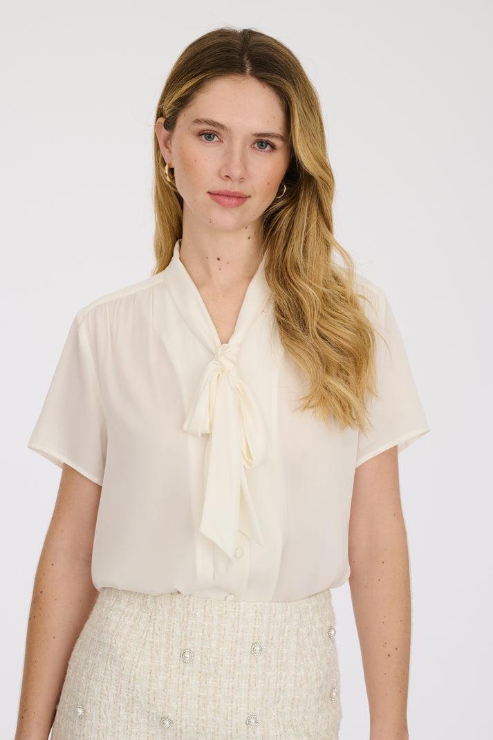 Weill Blouse Lavallière à Manches Courtes