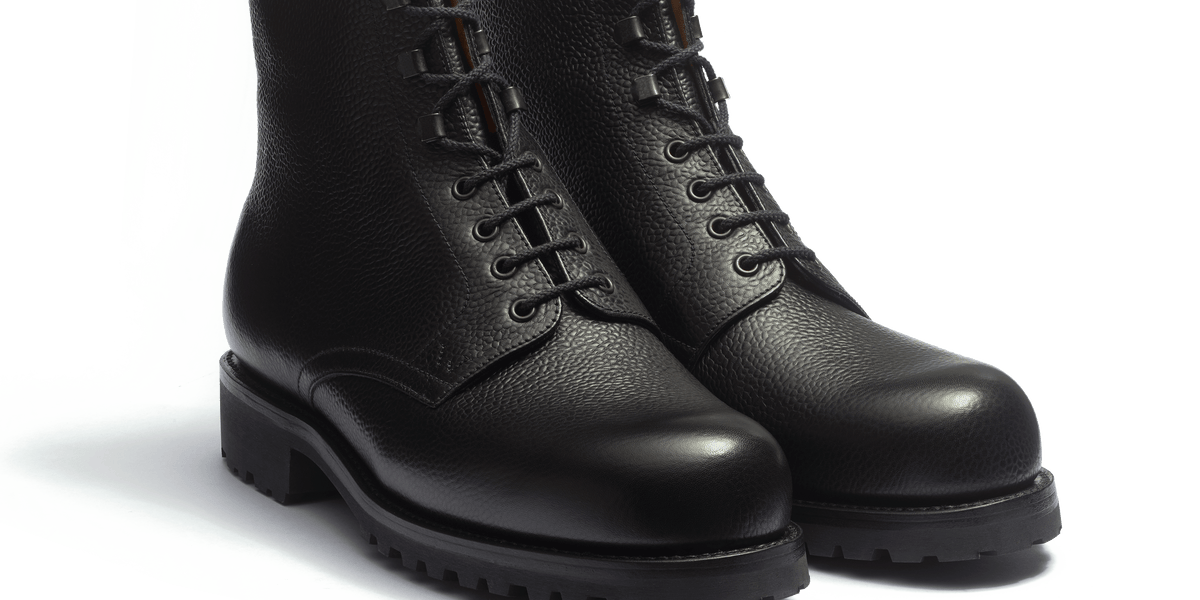 Weston Bottine Worker