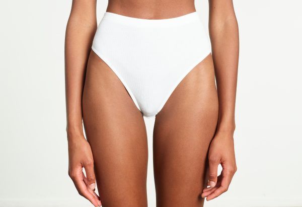 yasmine eslami Caroline Culotte Taille Haute Blanche