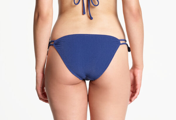 Yasmine Eslami Bas De Maillot Mona Tinos