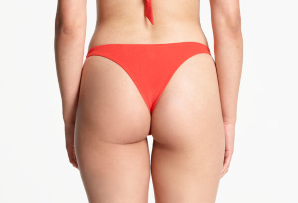 Yasmine Eslami Bas De Maillot Rebecca Capri