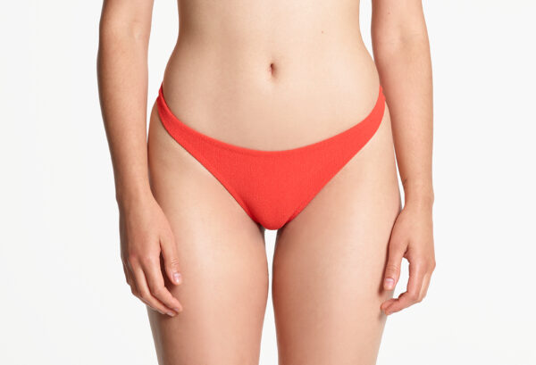 yasmine eslami Bas de maillot Rebecca Capri