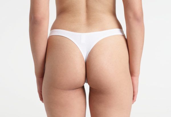 Yasmine Eslami Caroline String Blanc