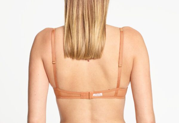 Yasmine Eslami Jeanne Soutien-gorge Plongeant Fawn