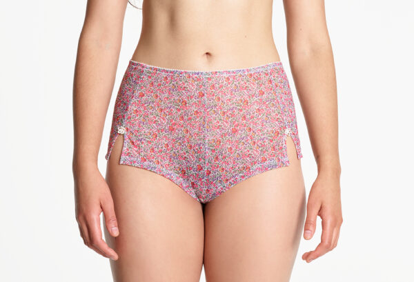 yasmine eslami Nina short Meadow