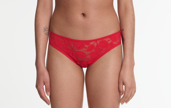 yasmine eslami Zoe shorty Poppy