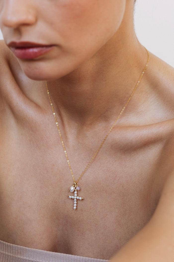 Yay Paris Fine Chain Box + 2 Collectibles + 1 Large Treasure