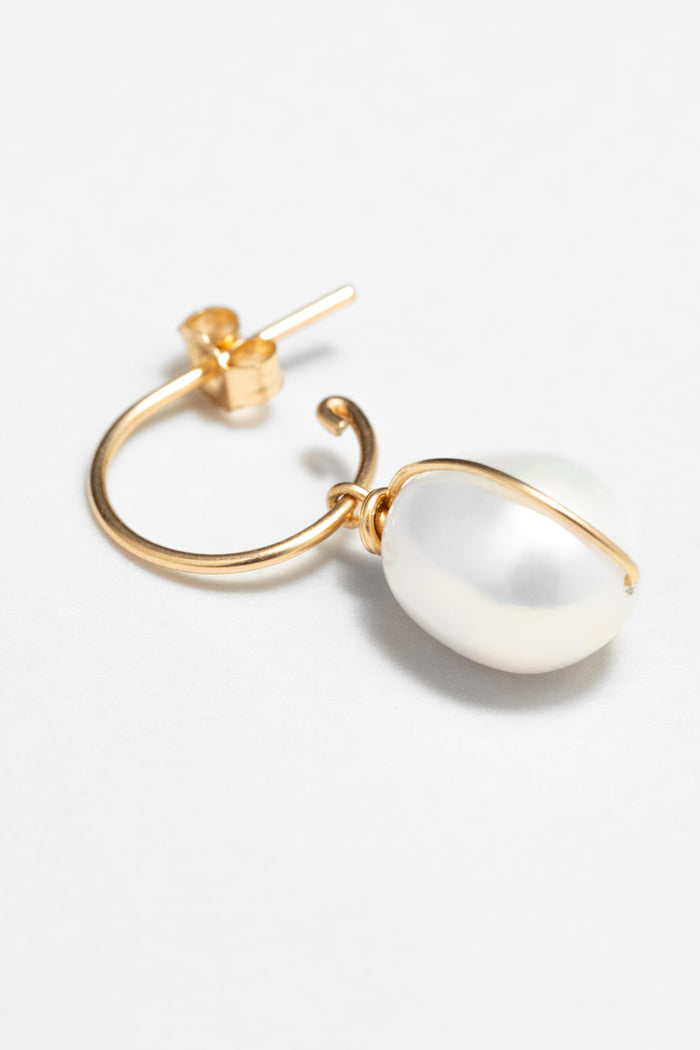 Yay Paris Medium Stella Creoles - Gold Large Cultured Pearl