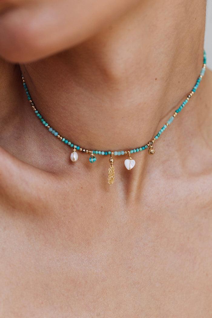 yay paris Queen Necklace Set + 5 Collectibles