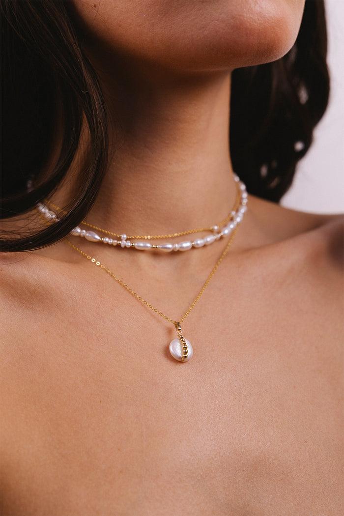 Yay Paris Small Cauri Pendant - Cultured Pearl