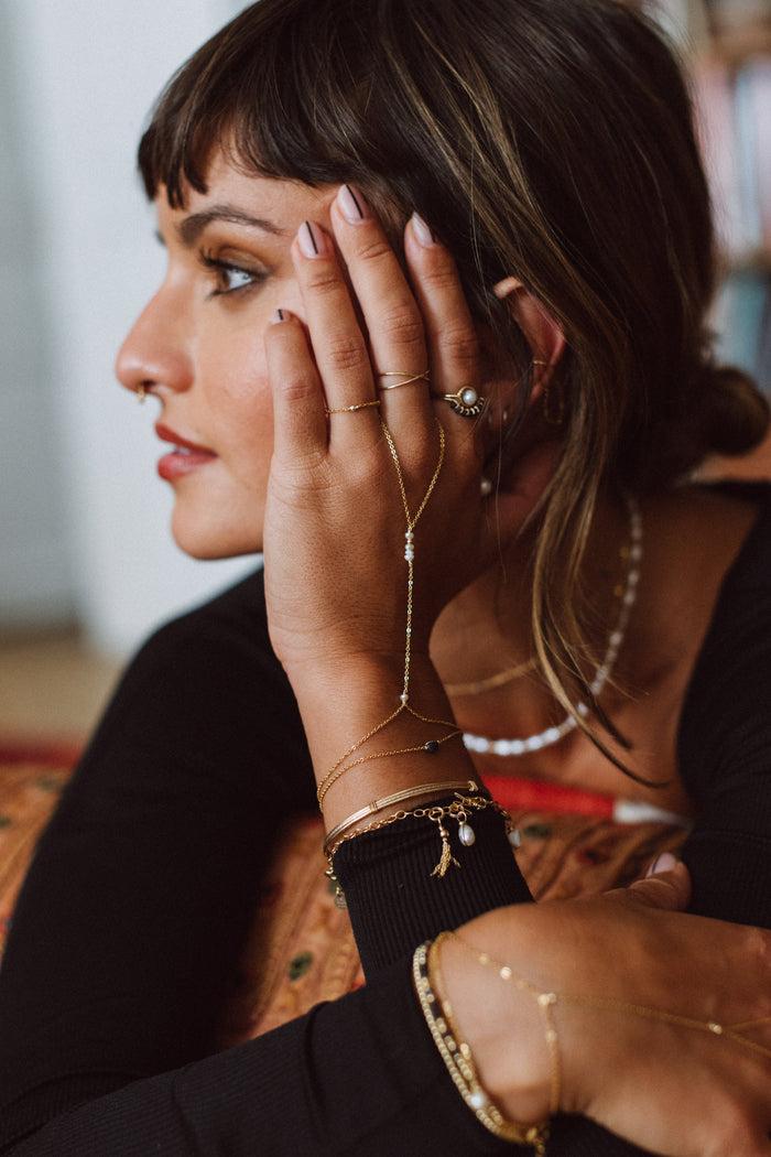 Yay Paris Théa Hand Jewel - Cultured Pearls