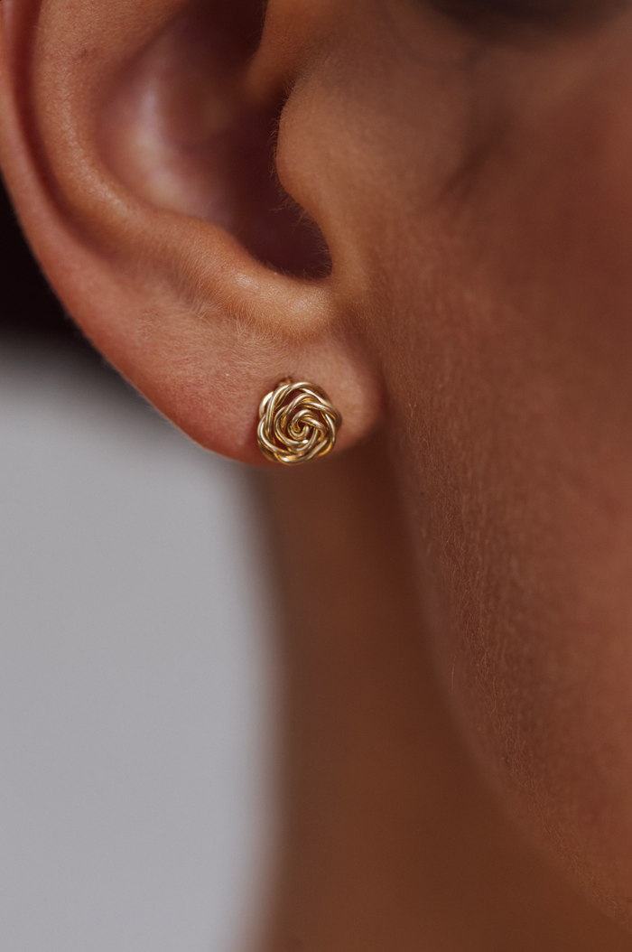 yay paris Twisted Flower Flea