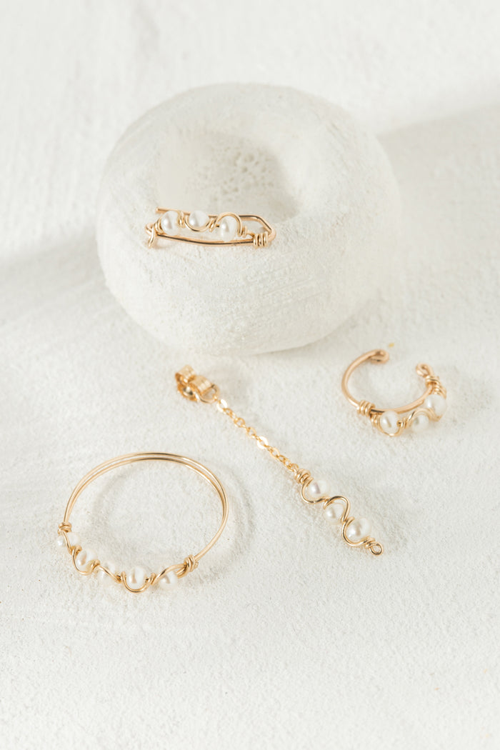 Yay Paris Wave Clasp - Cultured Pearls