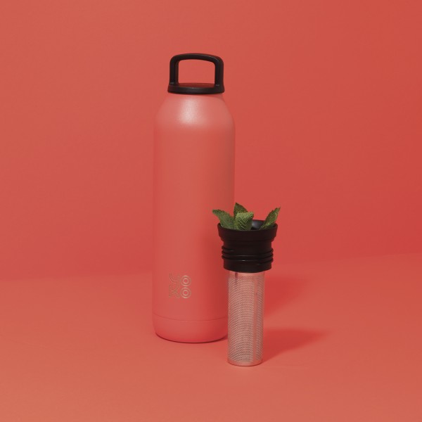 Yoko Design Bouteille 500 Ml Isotherme Avec Infuseur Rouge