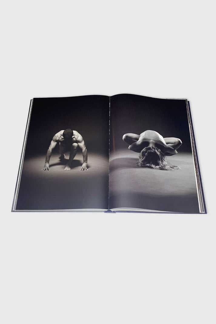 Yuj Paris #Livre D'art YOGASM D'après L'idée D'Hélène