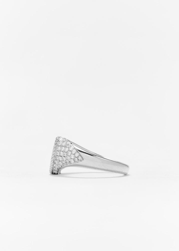 Yvonne Léon Baby Chevalière Ovale Full Diamants Or Blanc