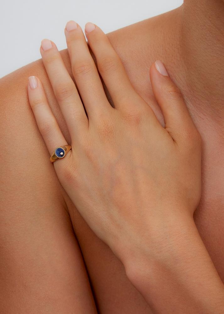 Yvonne Léon Baby Chevalière Ovale Lapis Lazuli Or Jaune