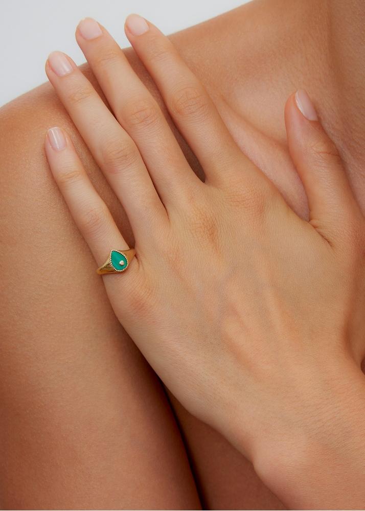 Yvonne Léon Baby Chevalière Poire Malachite Or Jaune