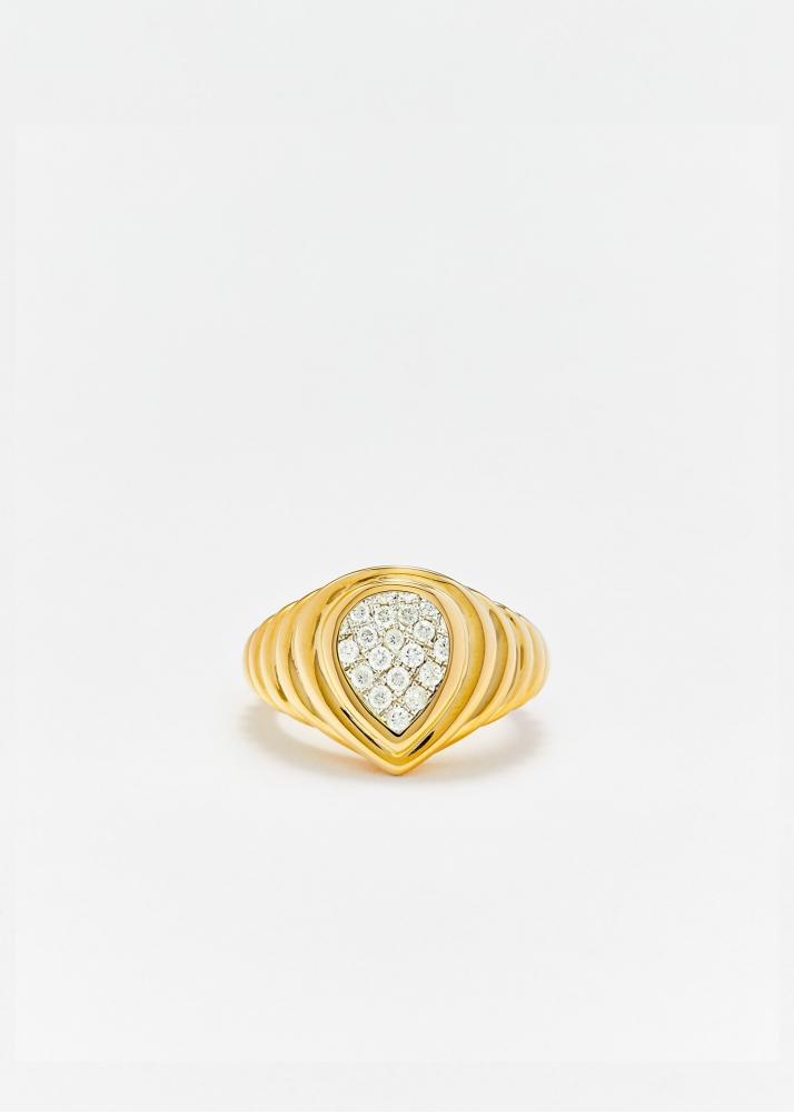 yvonne léon bague mini berlingot poire diamants or jaune
