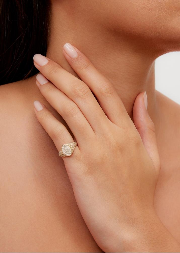 Yvonne Léon Chevalière Mini Marquise Diamants Or Jaune