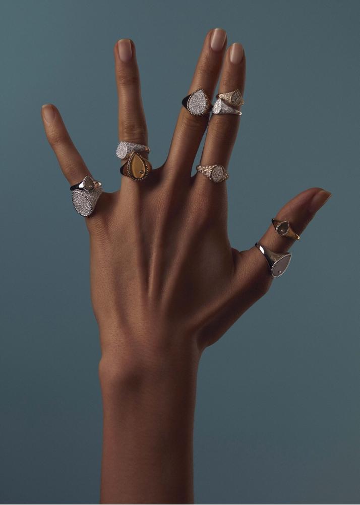 Yvonne Léon Chevalière Mini Marquise Diamants Or Jaune