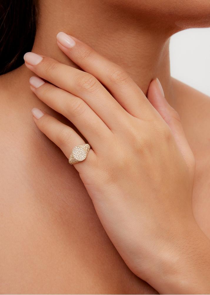 Yvonne Léon Chevalière Mini Ovale Diamants Or Jaune